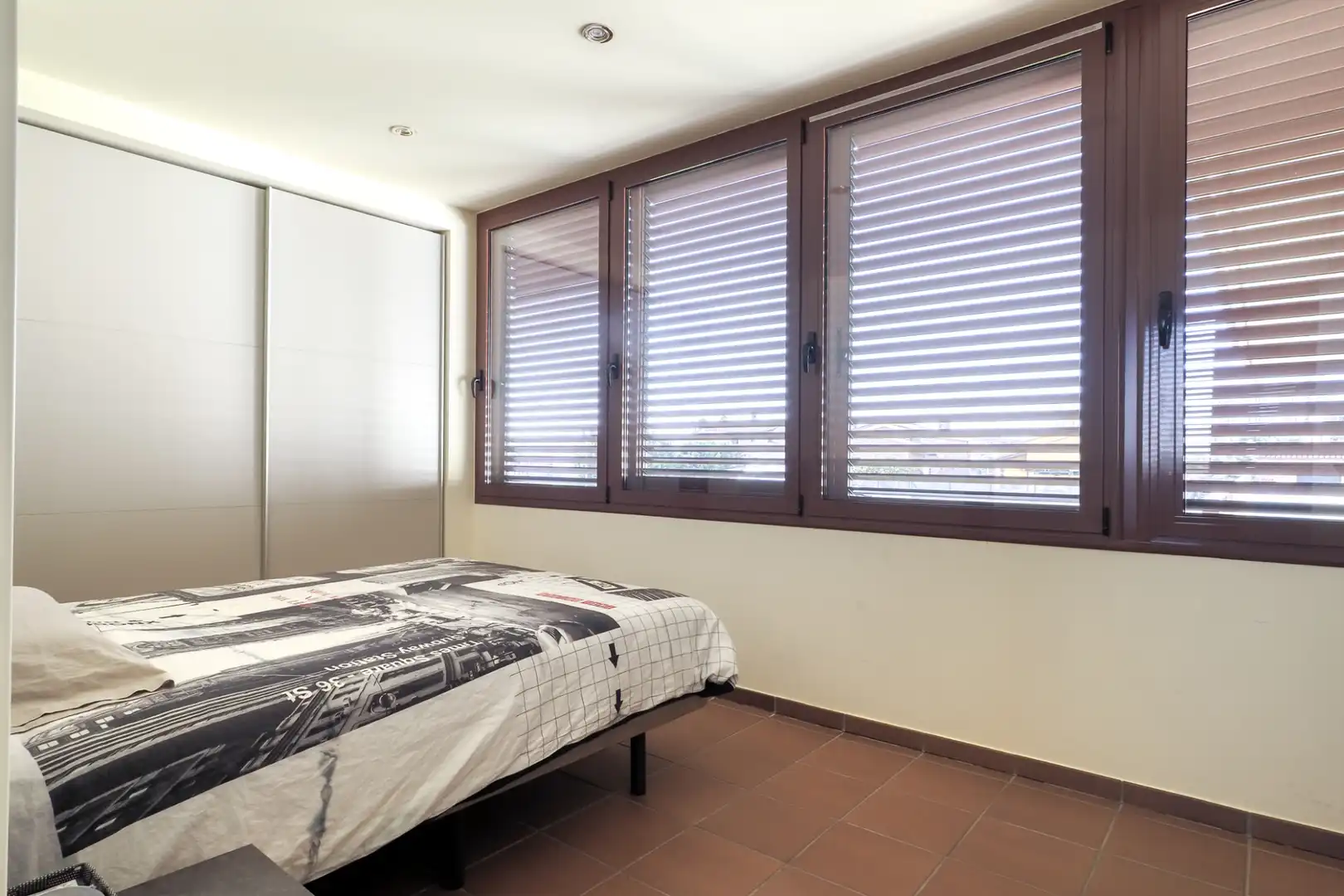 Habitación de Casa o chalet en venta en Borrassà con Aire acondicionado, Calefacción y Jardín privado