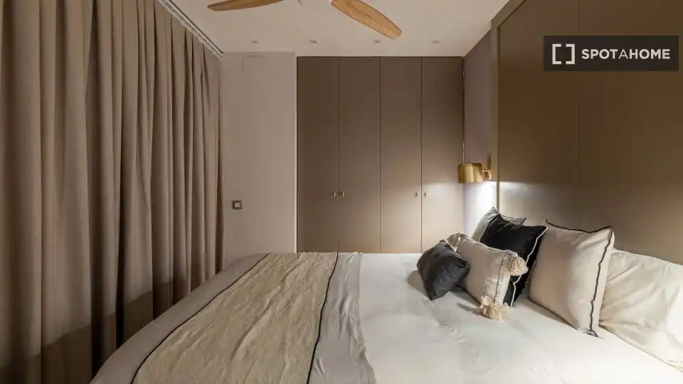 Flat with terrace to rent in Eixample, imagen 16