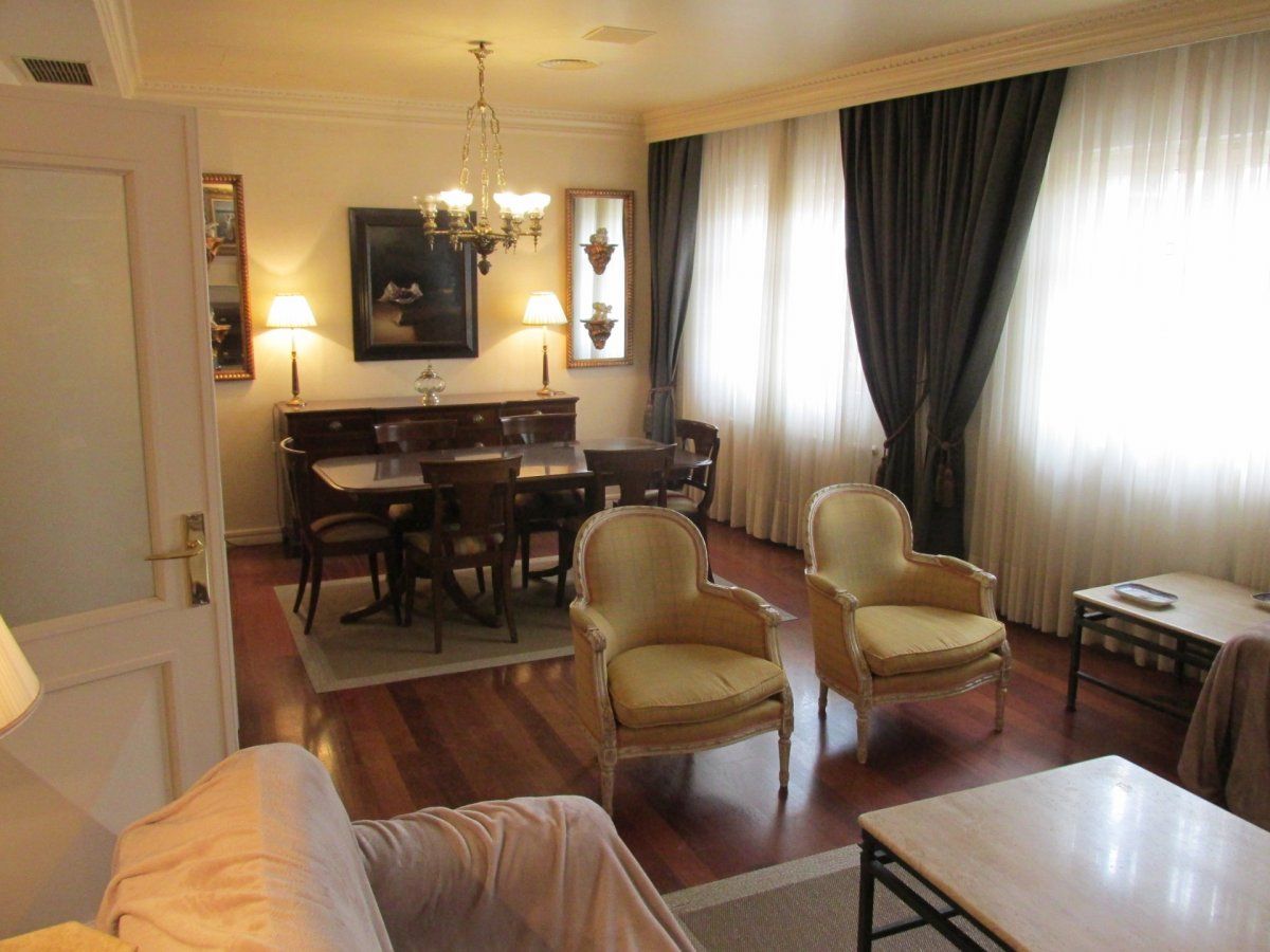 Sala d'estar de Àtic en venda en  Logroño amb Aire condicionat, Calefacció i Terrassa