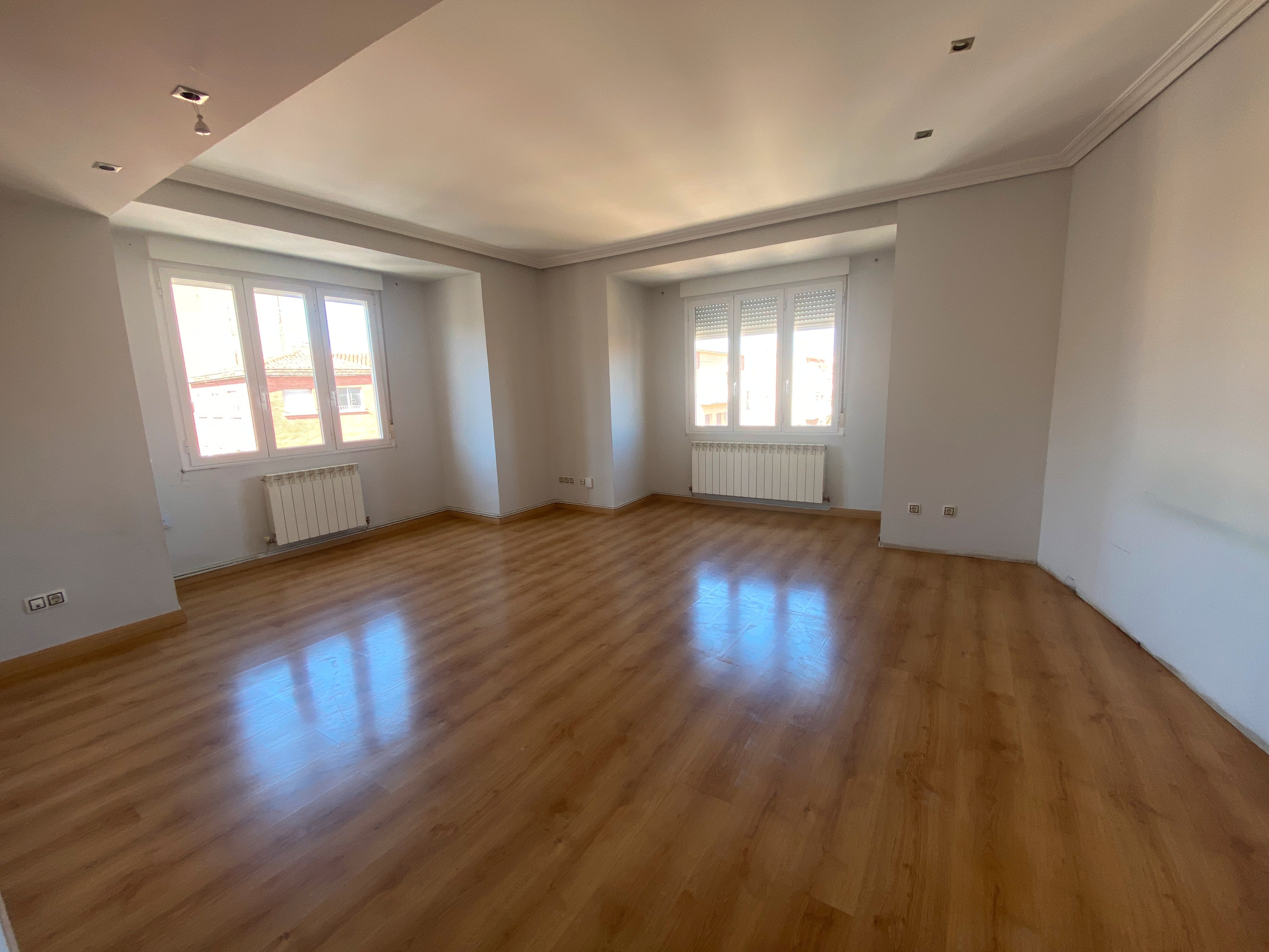 Sala d'estar de Pis en venda en Calahorra