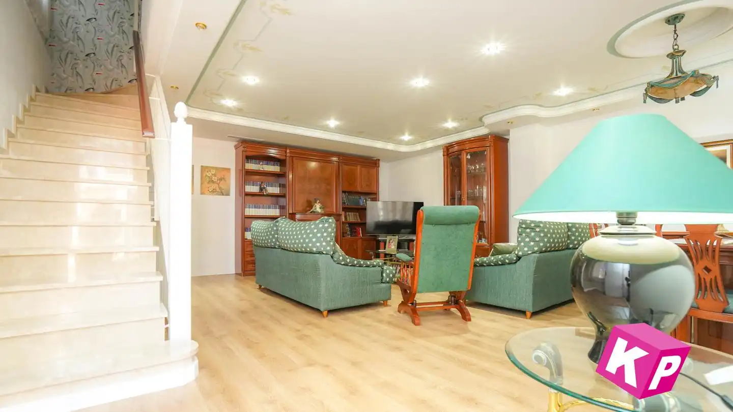 Bungalow con piscina en venta en Calle Juan Gris, imagen 8