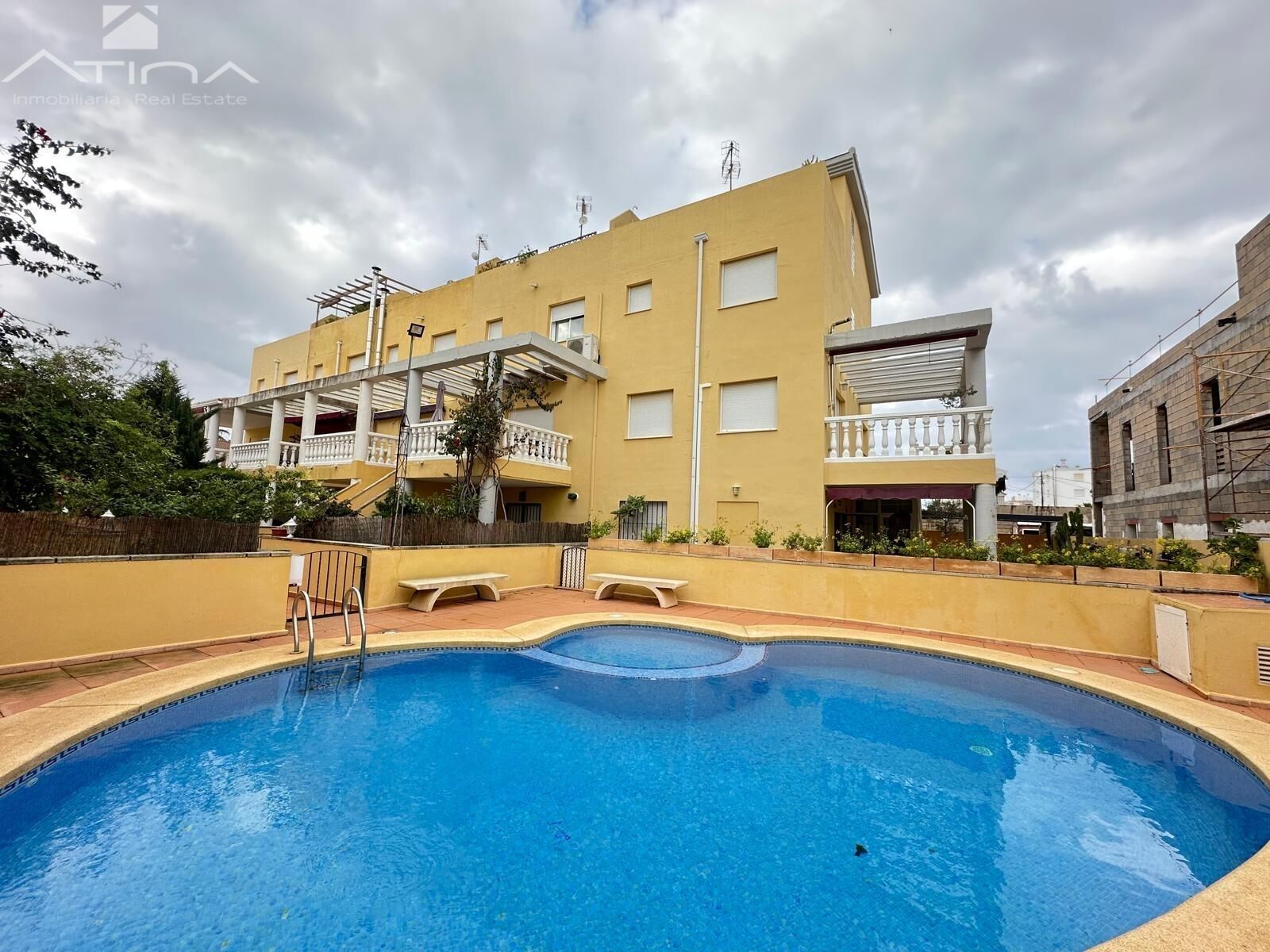 Casa adosada en venda a Daimús