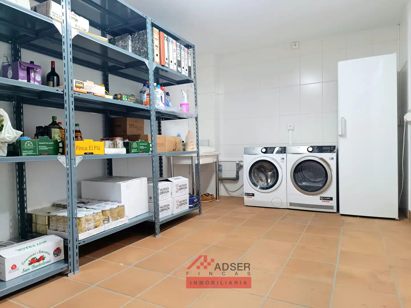 Casa o xalet en venda en  Logroño amb Aire condicionat, Calefacció i Jardí privat