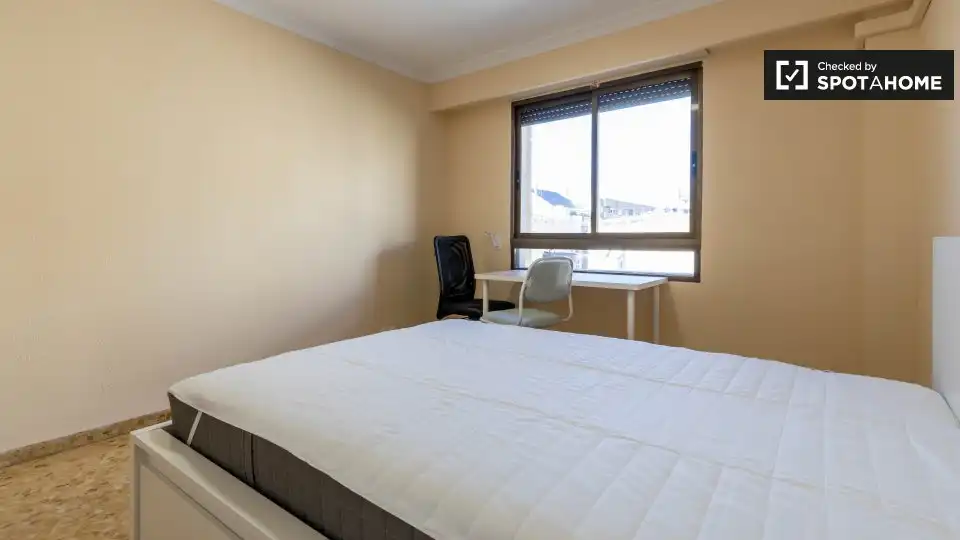 Room in Jaume Roig
