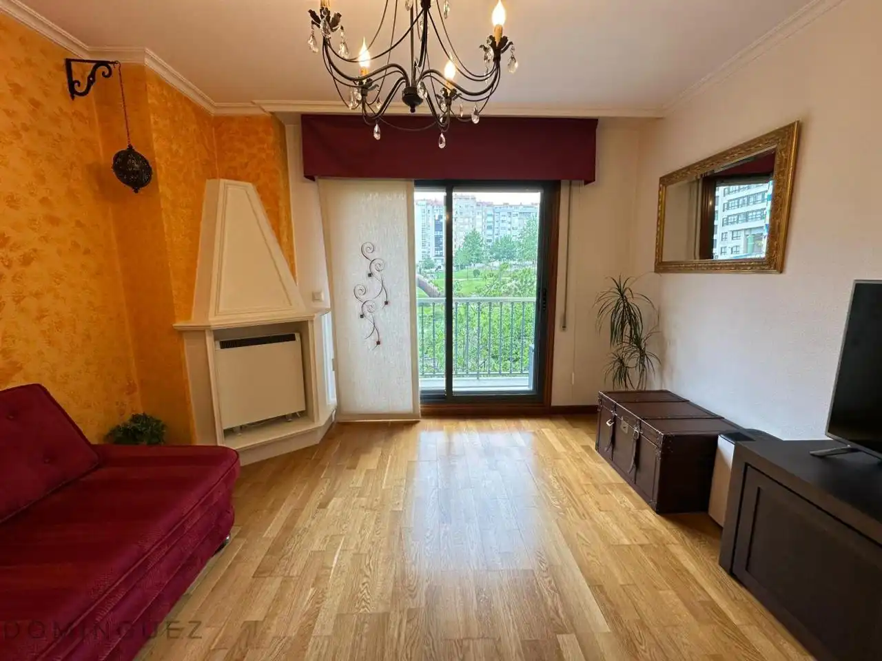Sala de estar de Piso en venta en Vigo  con Calefacción y Balcón