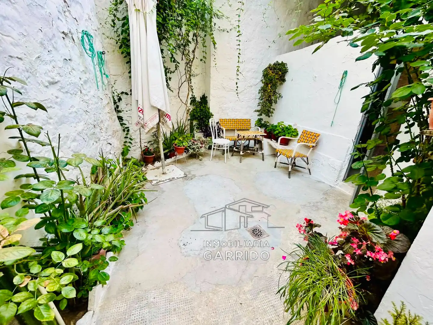 Terrace of Houses for sale in Úbeda  with Furnished, Oven and Washing machine