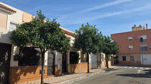 Foto 2 de Casa adosada en venta en Calle Jesus Lopez Cobo, Centro - Doña Mercedes, Dos Hermanas