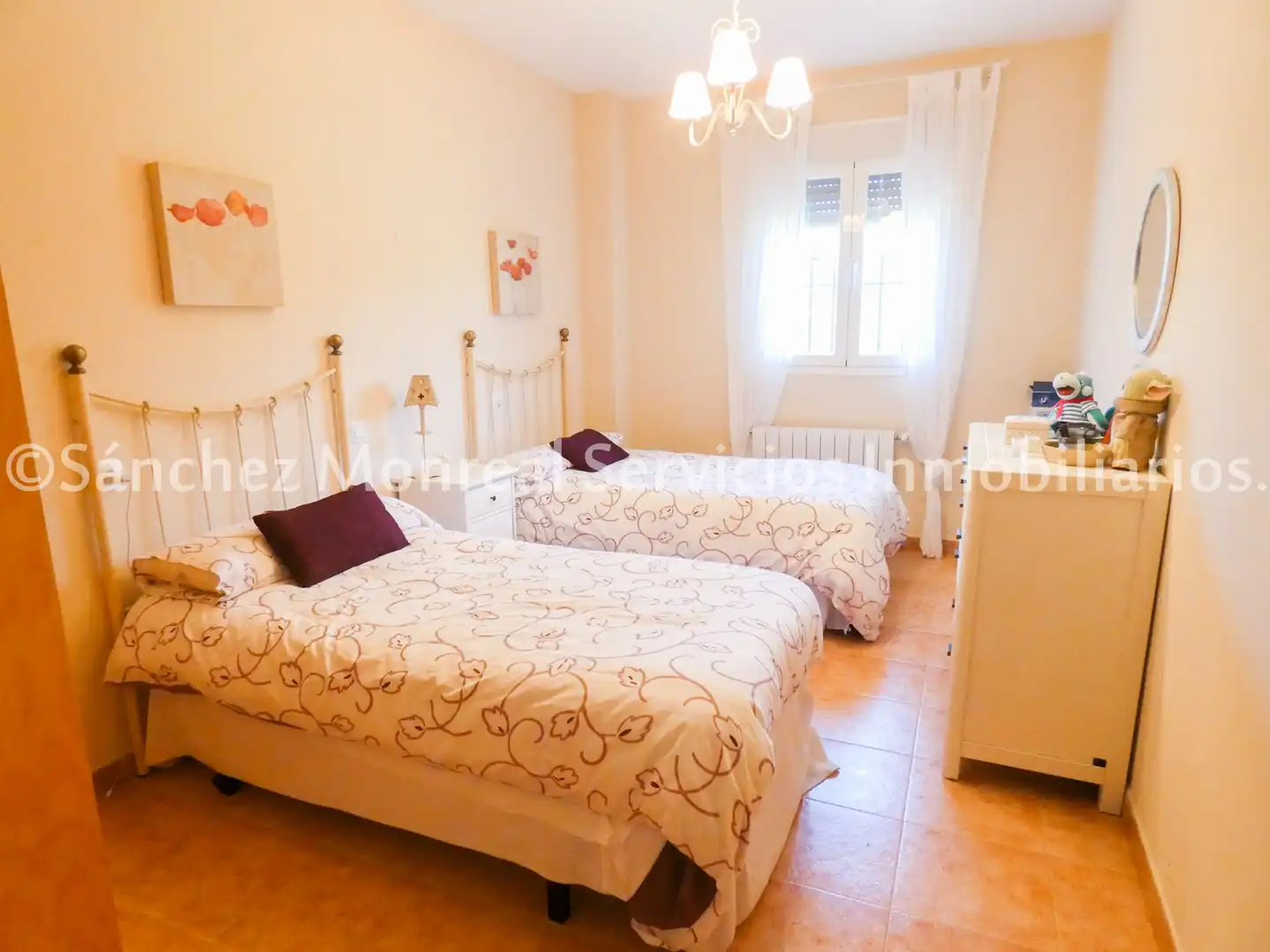 Casa adosada en venta en Avenida de la Cruz Roja, Alcázar de San Juan