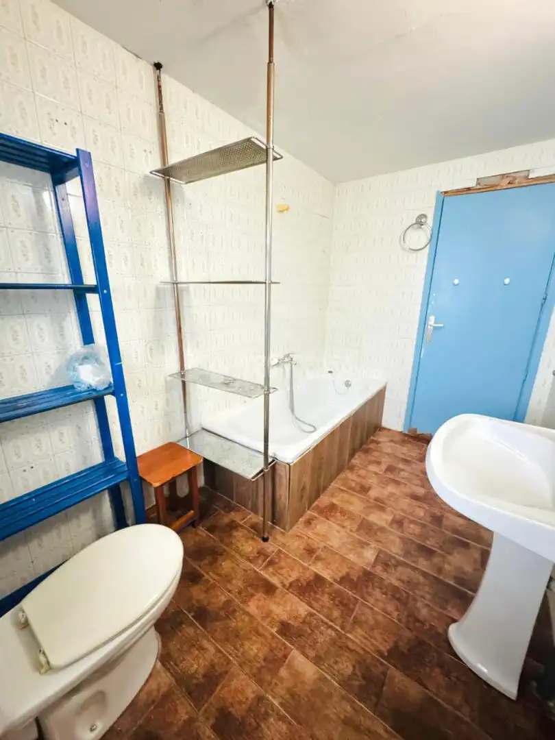 Bathroom of Flat for sale in Talavera de la Reina  with Air Conditioner, Heating and Terrace
