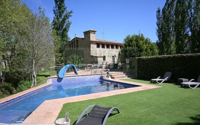 Schwimmbecken von Country house zum verkauf in Flaçà mit Klimaanlage, Terrasse und Schwimmbad