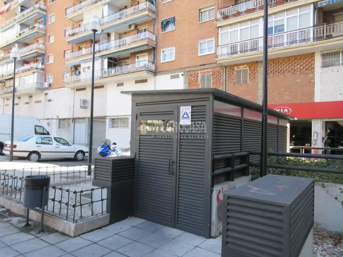 Exterior view of Garage for sale in Móstoles