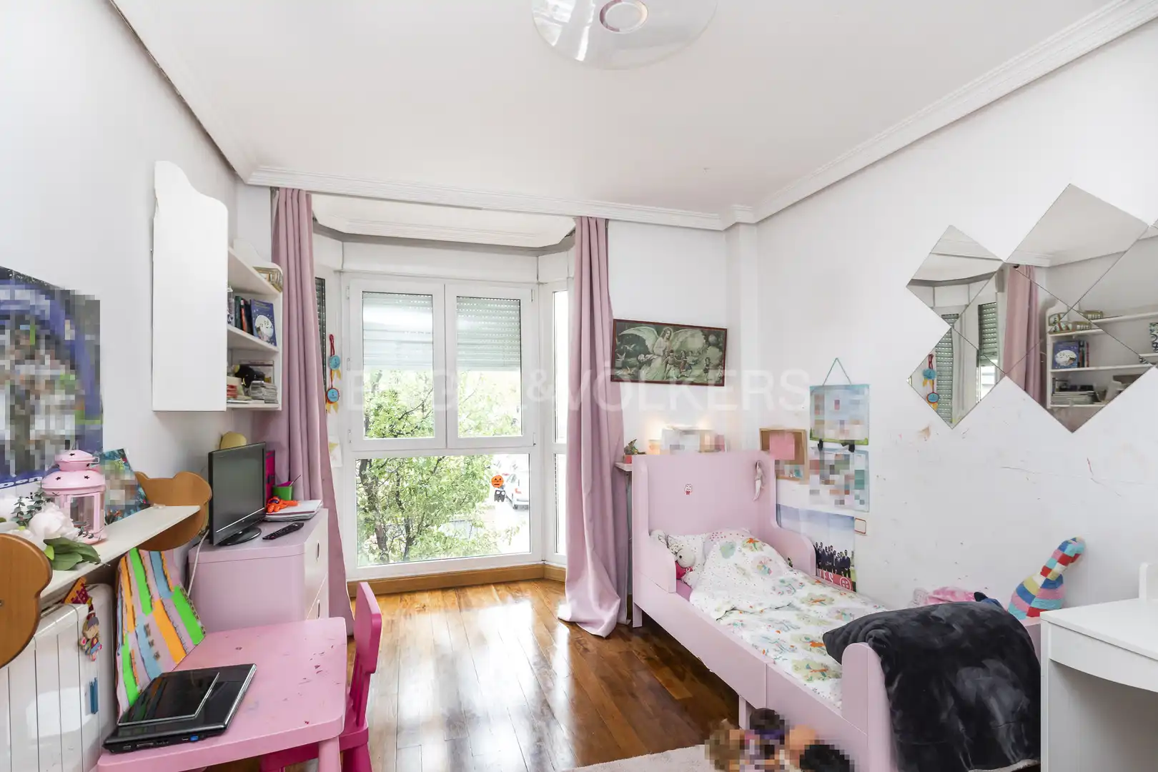 Habitación de Casa o chalet en venta en Madrid con Aire acondicionado, Calefacción y Jardín privado