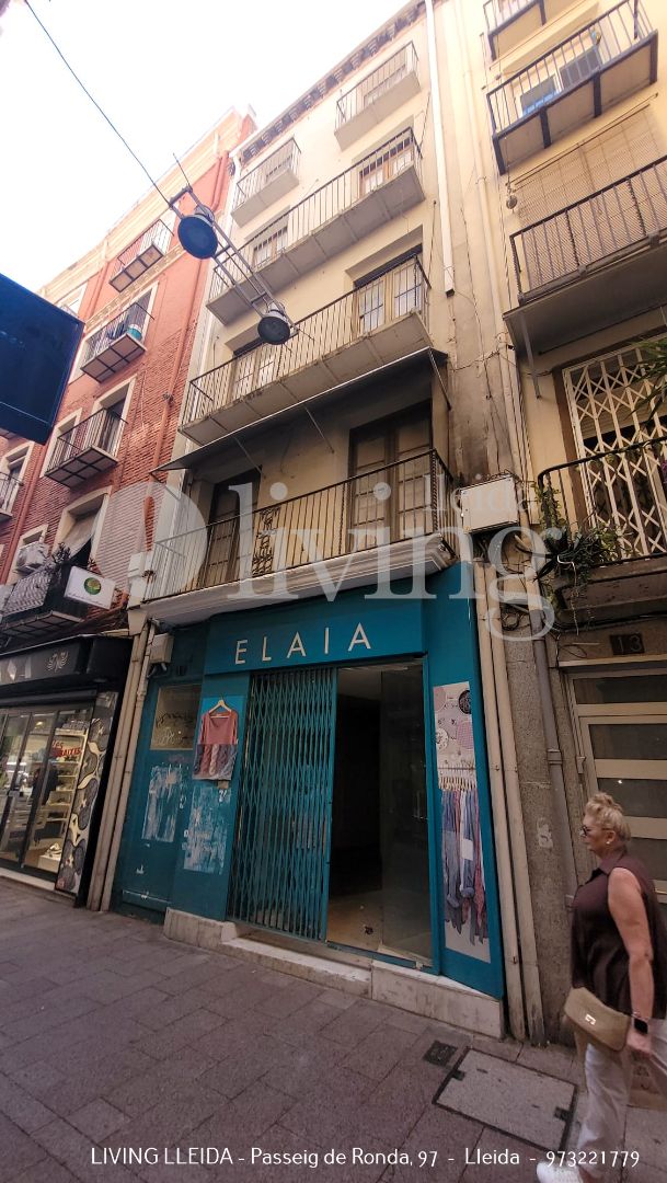 Exterior view of Building for sale in  Lleida Capital