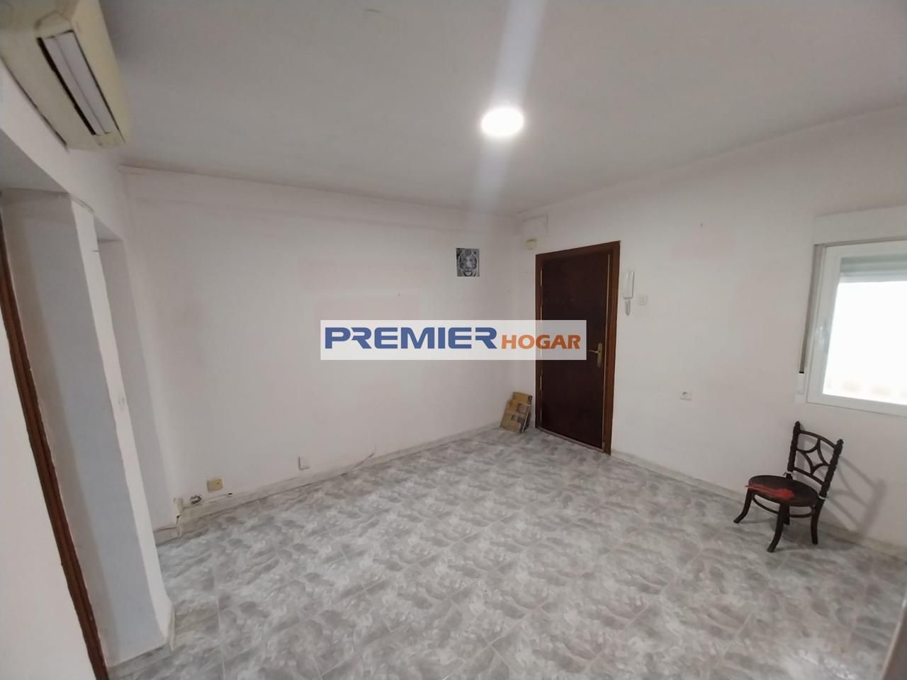 Flat for sale in  Madrid Capital  with Heating