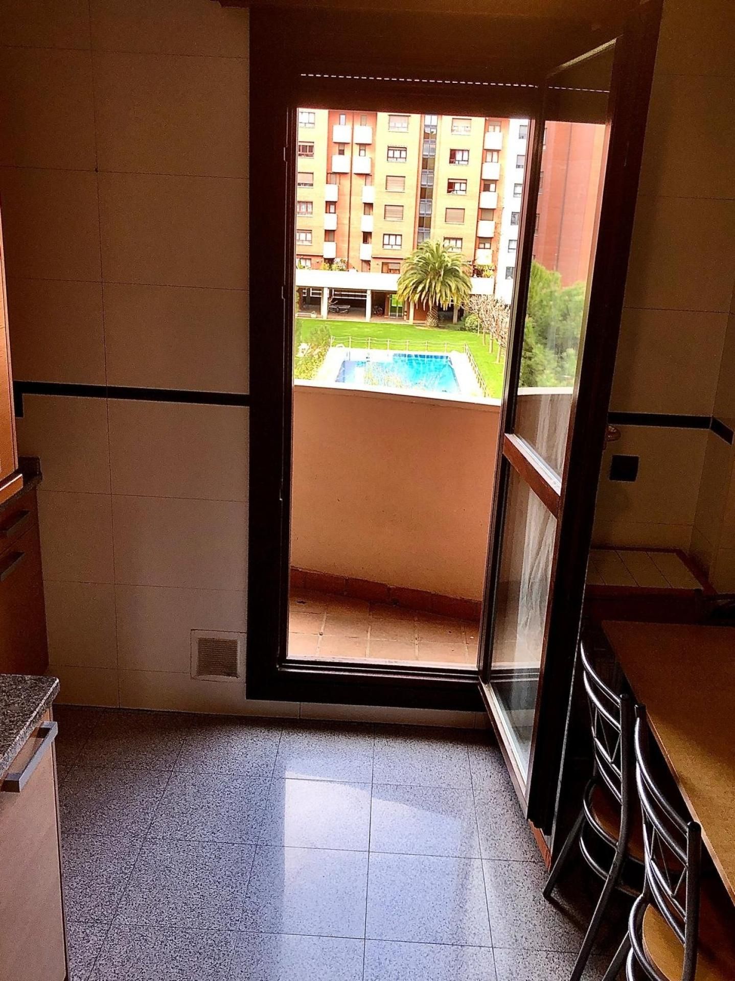 Piso en venta en Cascajos - Piqueras