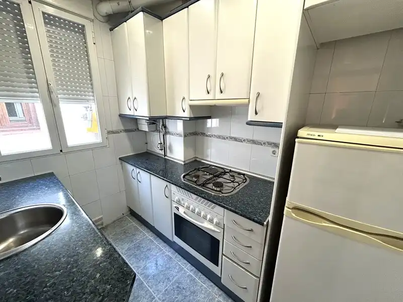 Cuina de Pis en venda en Madrid amb Aire condicionat, Calefacció i Terrassa