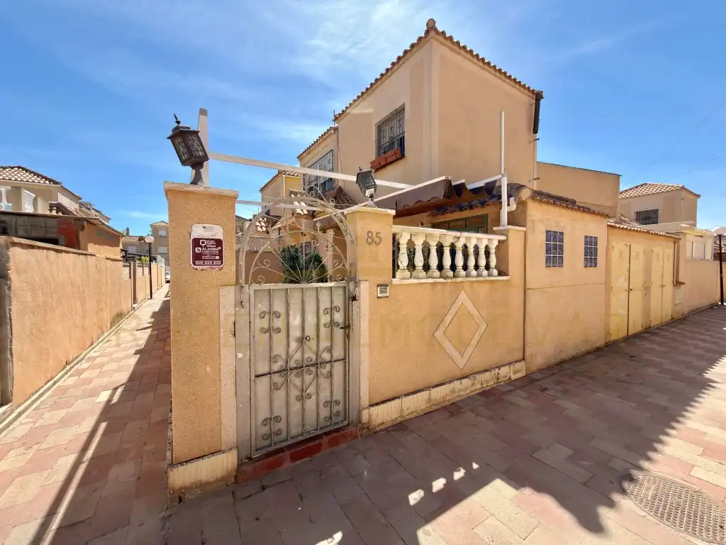 Duplex à vendre à Urbanizacion Jardin Del Mar Iii 1