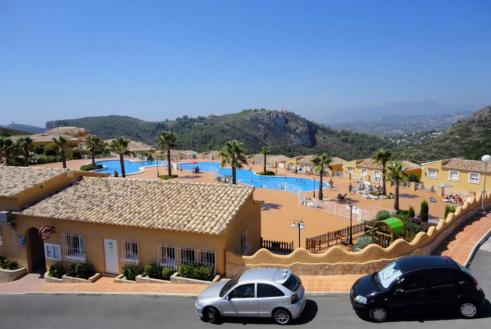 Penthouse with pool for sale in Cumbre del Sol, imagen 16