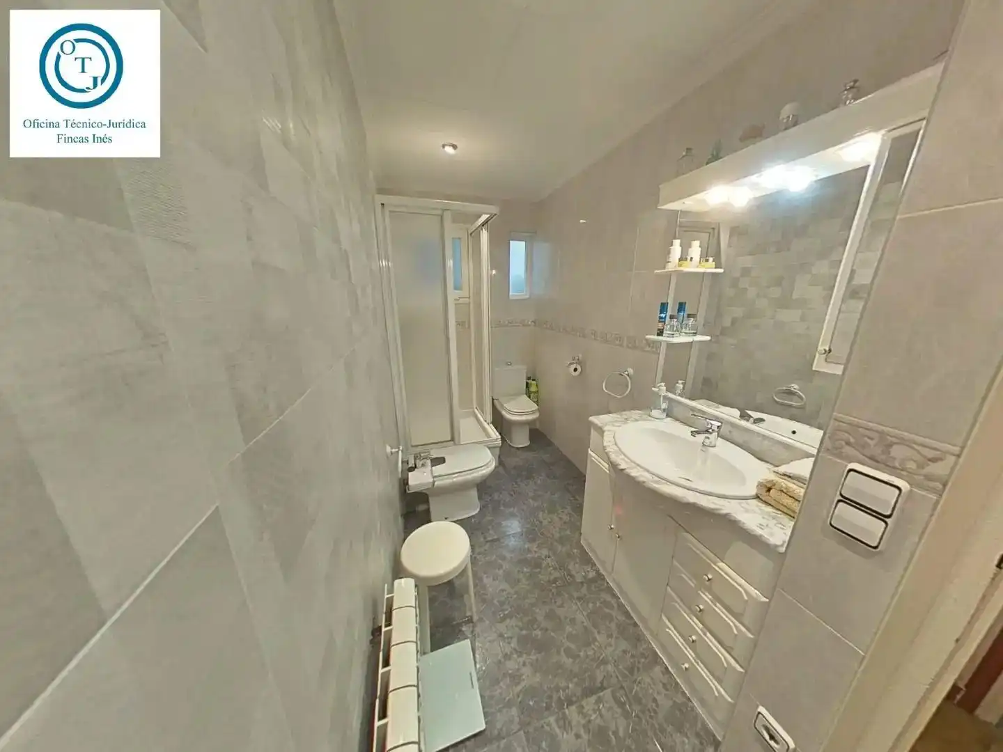 Badezimmer von Wohnung zum Verkauf in Mollet del Vallès mit Parkett und Balkon