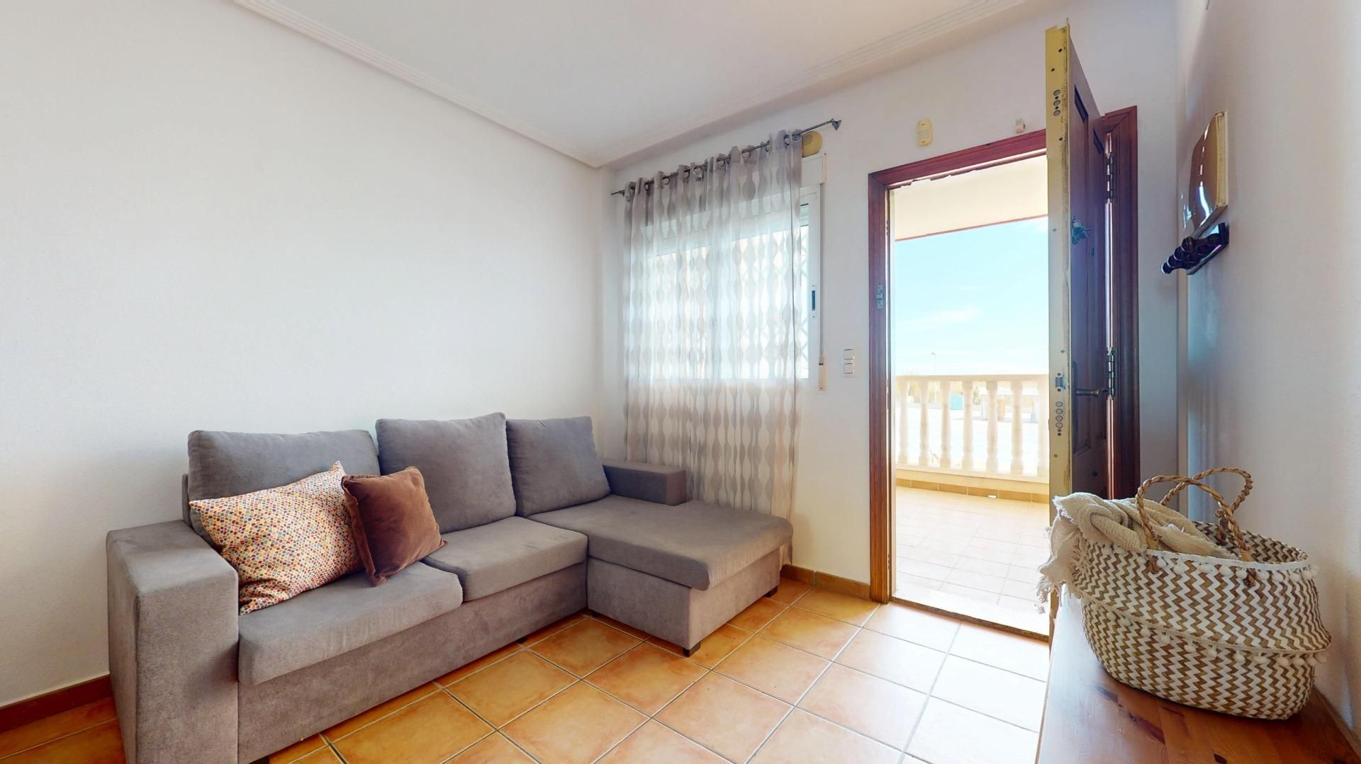 Sala d'estar de Apartament en venda en San Pedro del Pinatar amb Terrassa i Piscina comunitària
