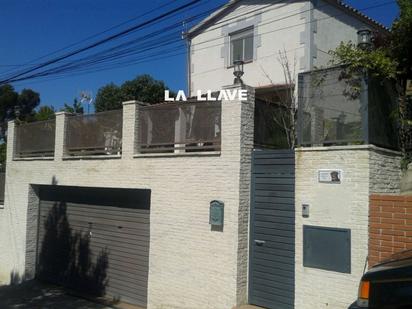 Vista exterior de Casa o xalet en venda en  Barcelona Capital amb Aire condicionat, Terrassa i Piscina