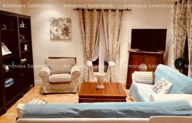 Sala d'estar de Pis de lloguer en Salamanca Capital amb Calefacció i Forn