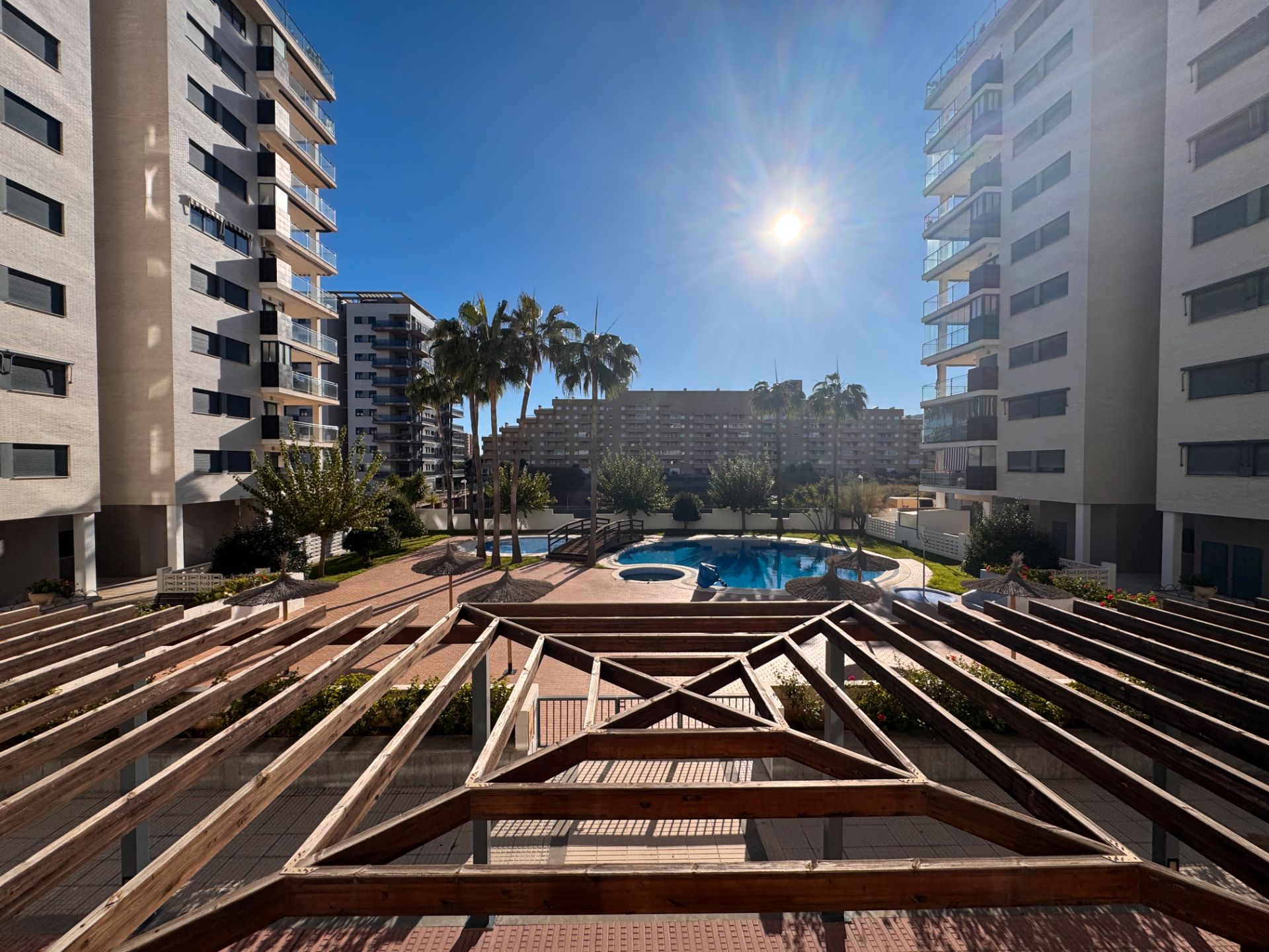 Piscina de Pis en venda en Oropesa del Mar / Orpesa amb Traster, Moblat i Balcó