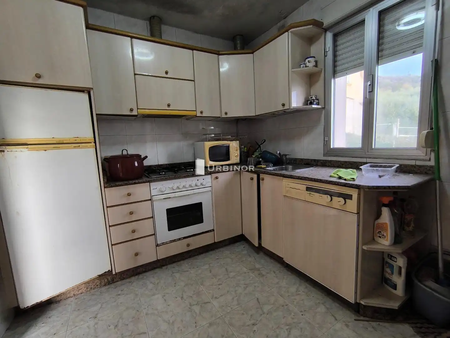 House with garden for sale in Cenlle, imagen 7