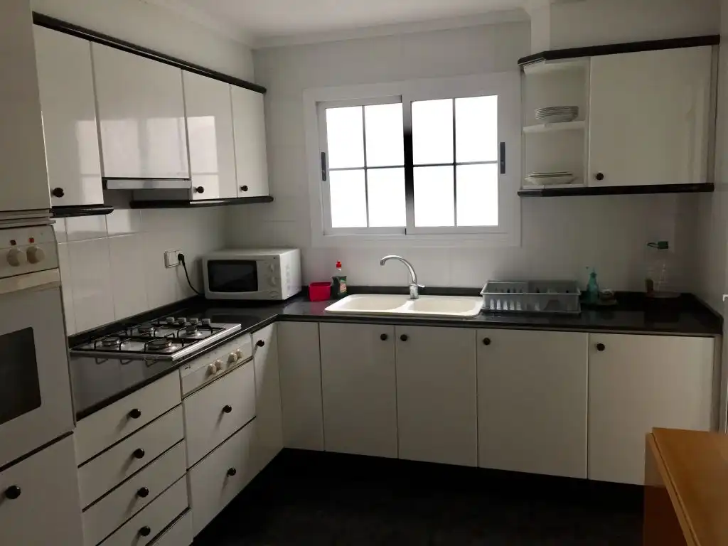 Cocina de Piso de alquiler en Valencia con Aire acondicionado, Calefacción y Trastero