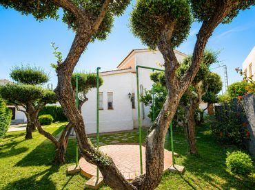 Villa mit Balkon zum Verkauf in Avinguda de Francisco José Balada 130