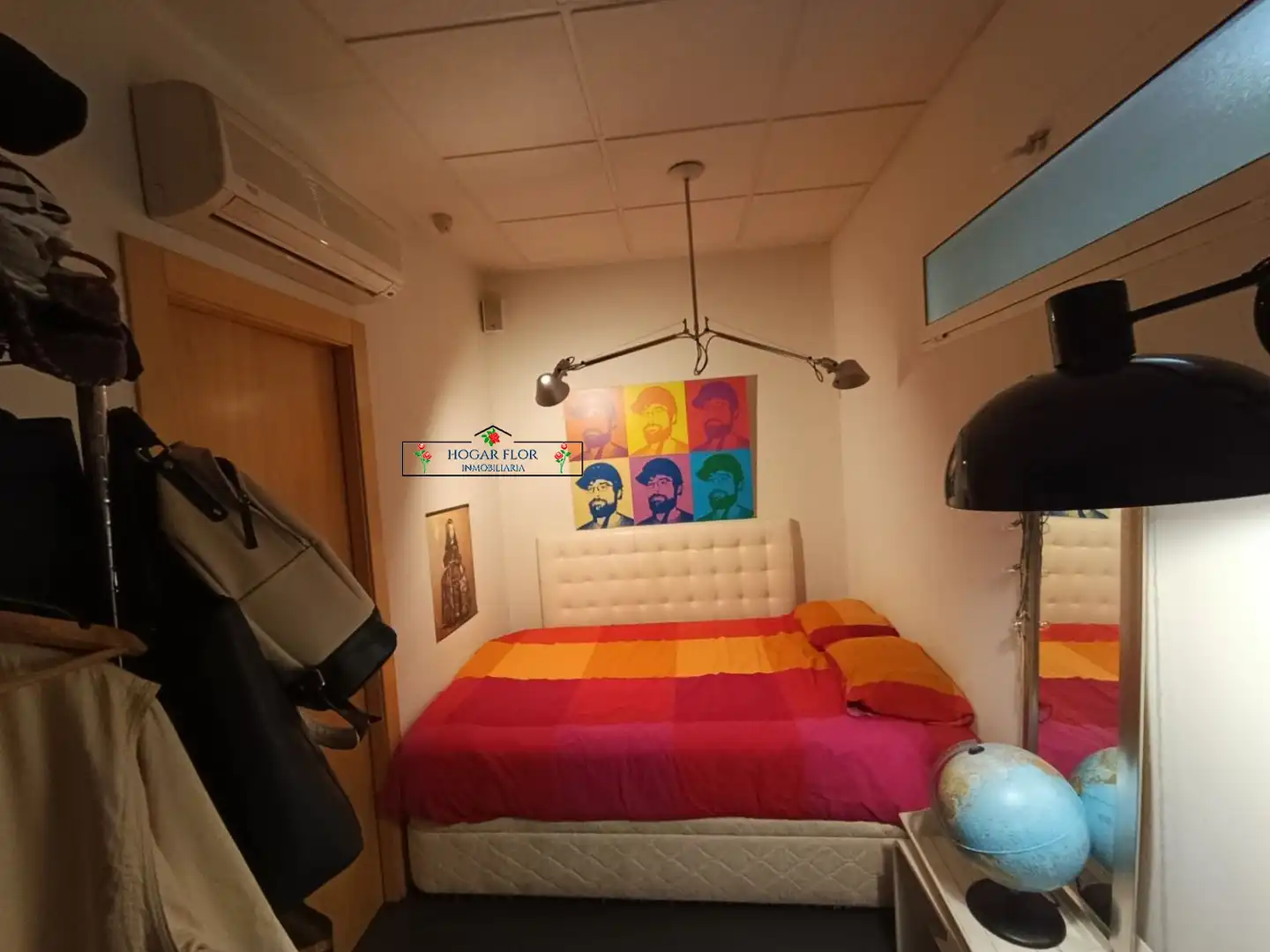 Schlafzimmer von Loft zum Verkauf in Salamanca mit Klimaanlage, Heizung und Möbliert
