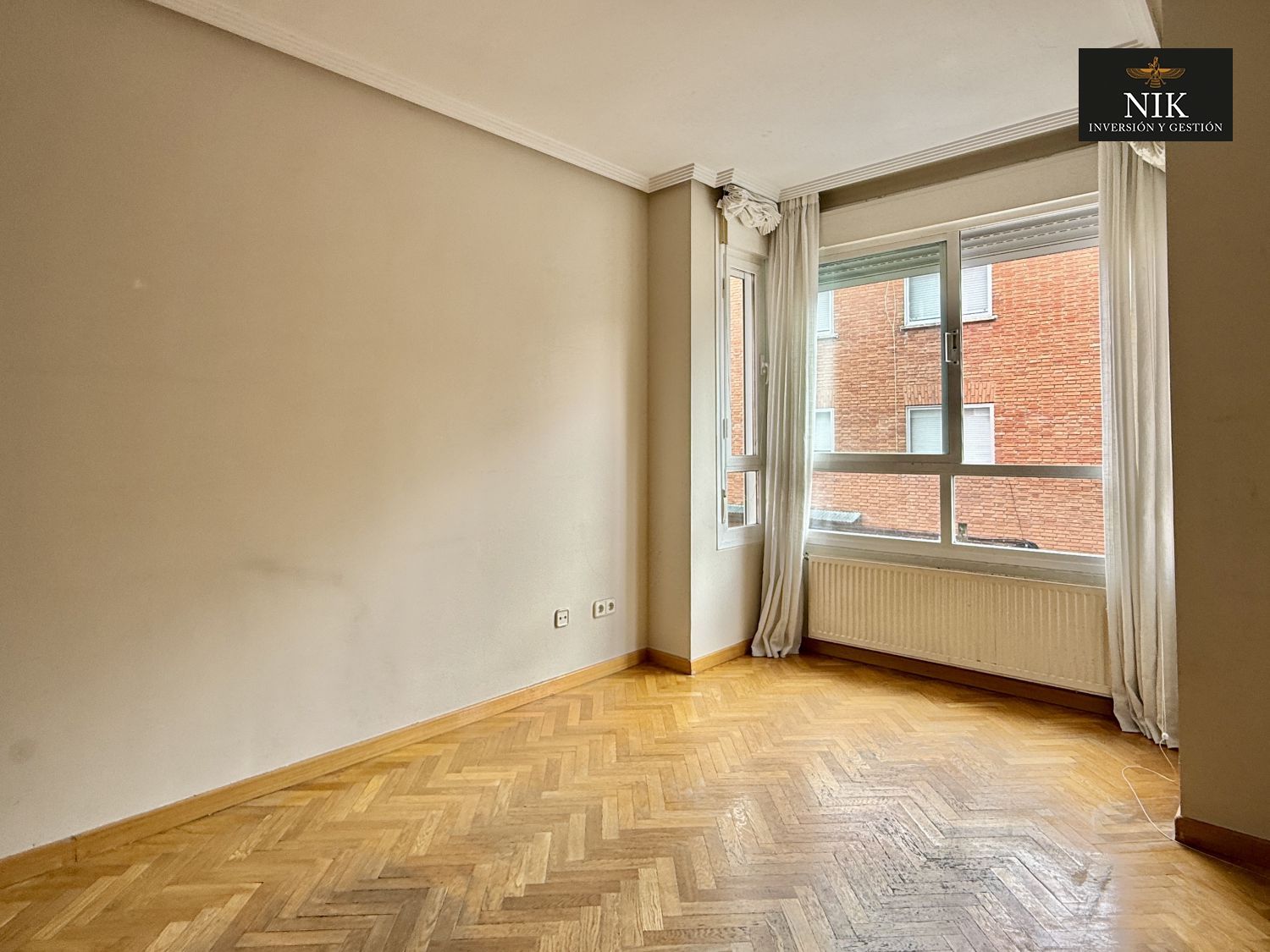 Flat for sale in Canillas, 35, Canillas