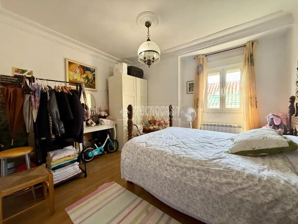 Habitación de Piso en venta en Santander con Calefacción