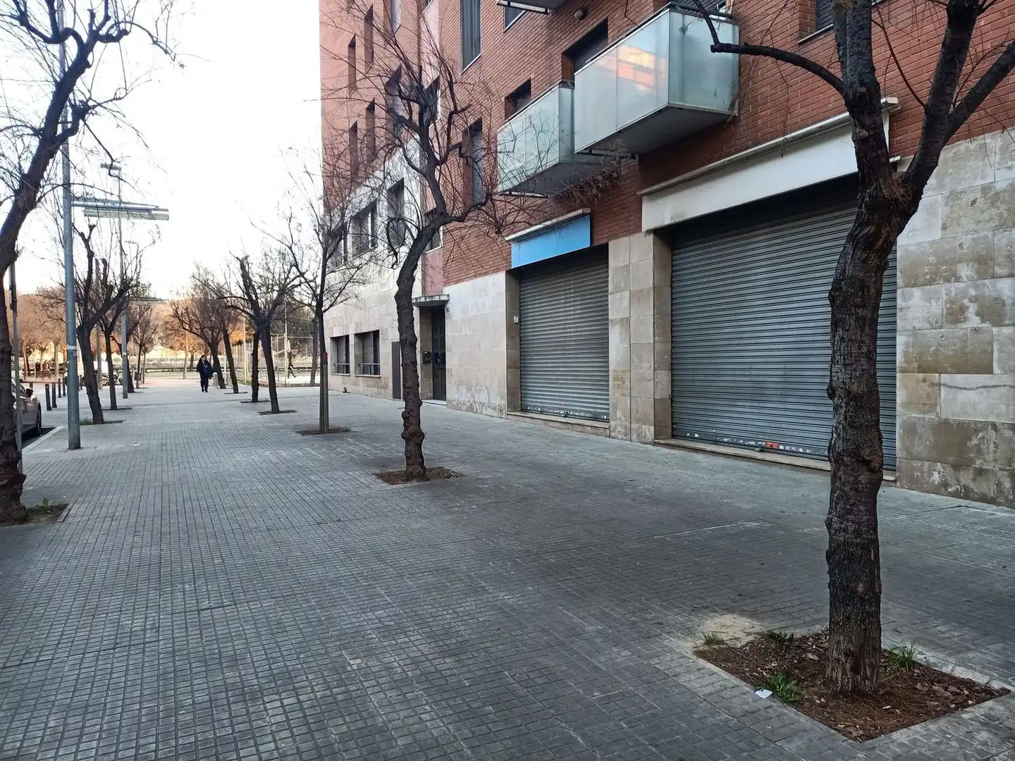 Vista exterior de Local en venda en Mollet del Vallès amb Aire condicionat