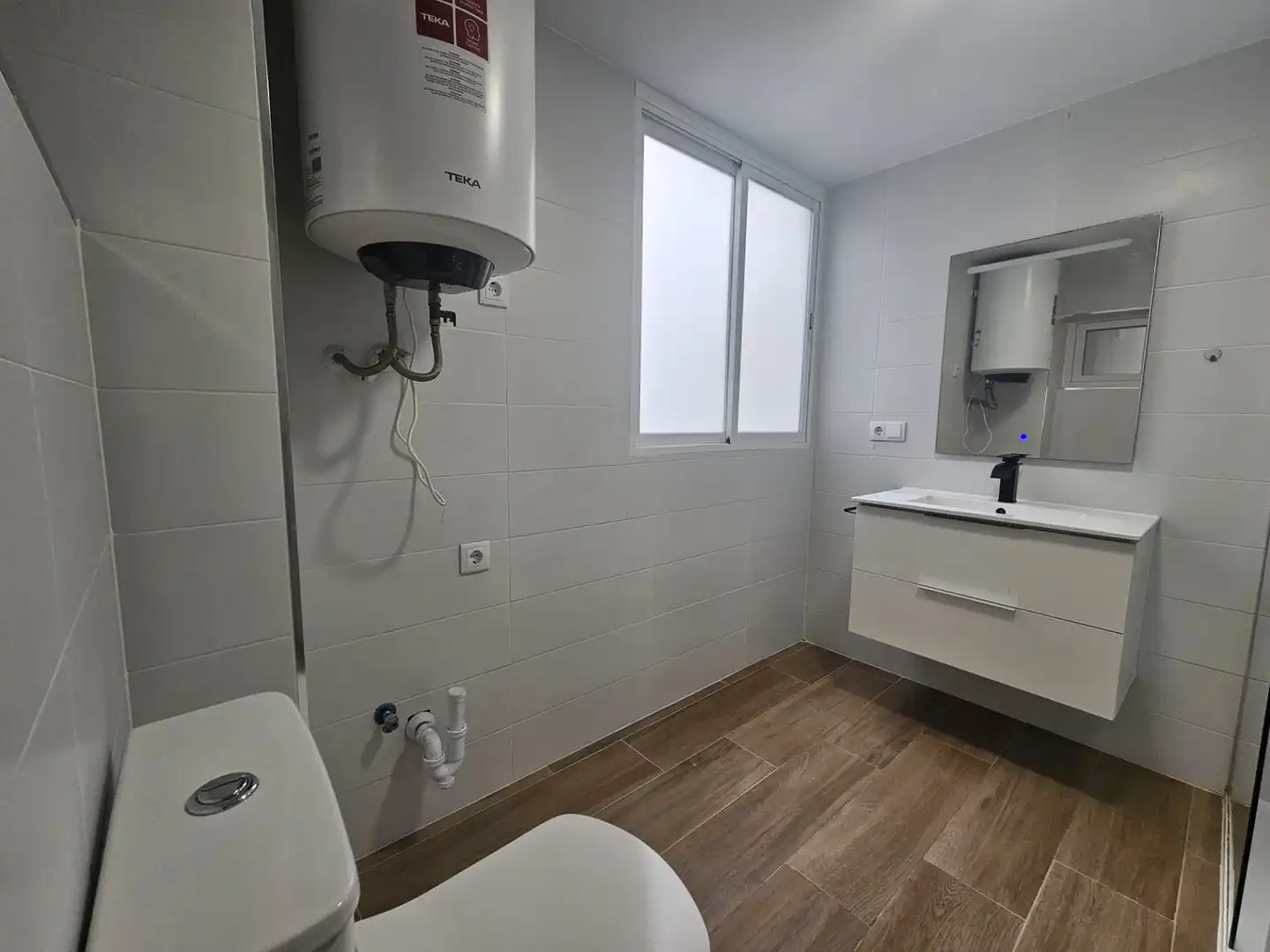 Bany de Pis en venda en Guardamar del Segura amb Aire condicionat, Forn i Balcó