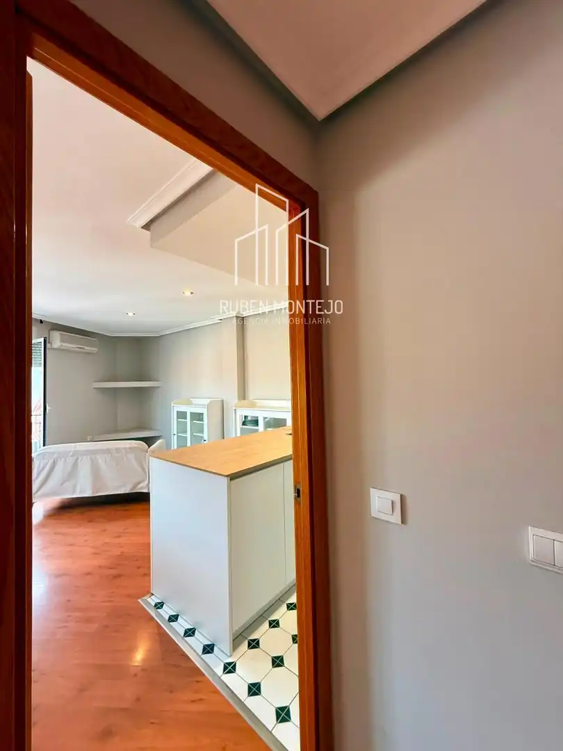 Schlafzimmer von Wohnung zur Miete in Villamayor mit Heizung, Terrasse und Möbliert
