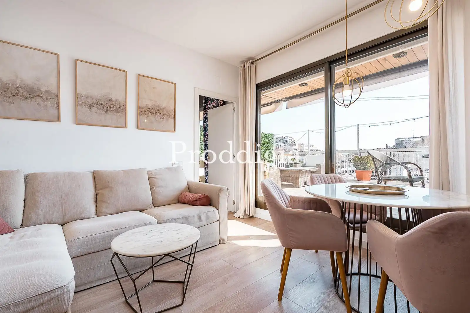 Bedroom of Attic for sale in Barcelona  with Air Conditioner, Heating and Terrace