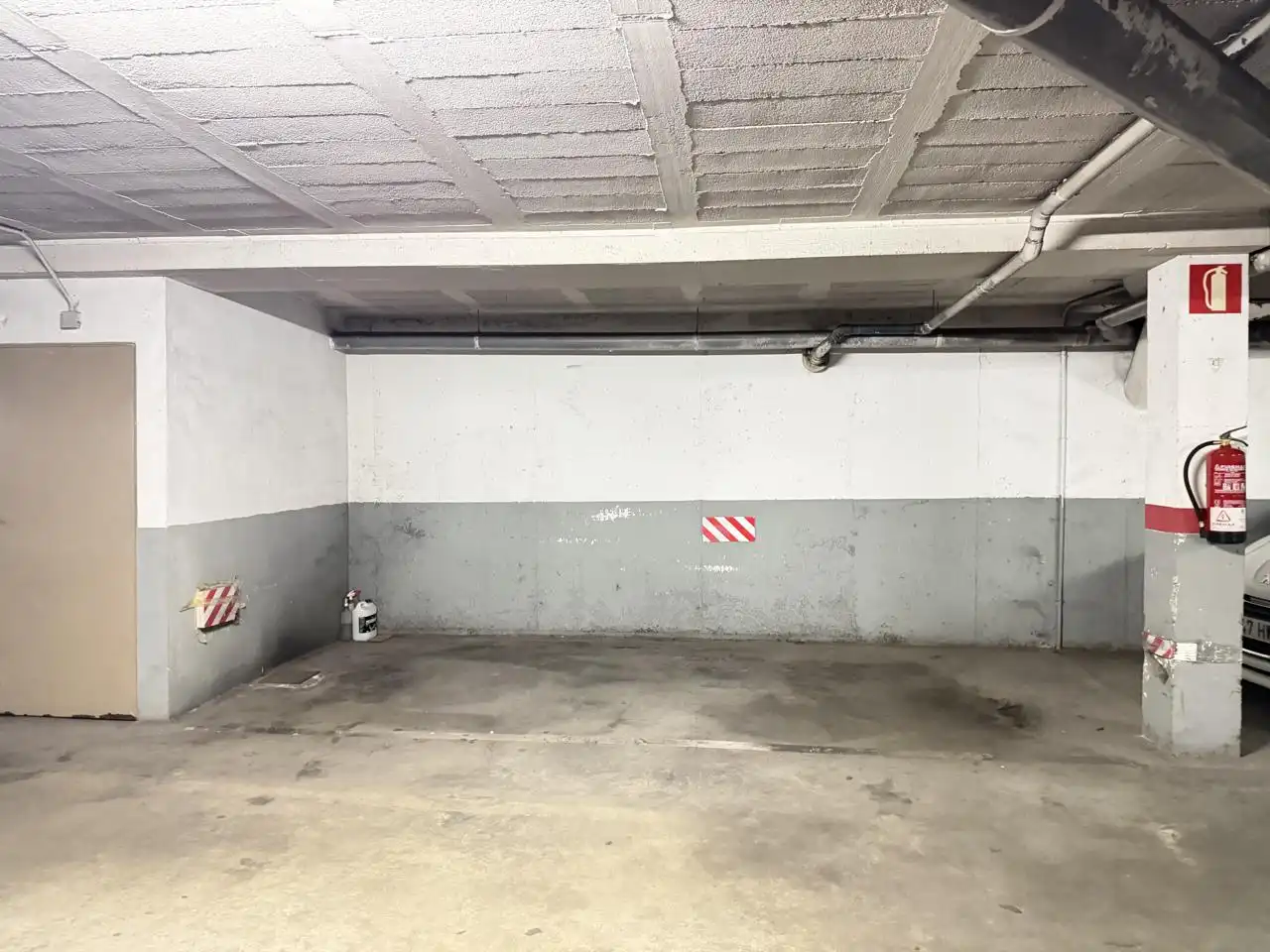 Parkplatz von Wohnung zum Verkauf in Alicante / Alacant mit Klimaanlage, Privatgarten und Terrasse