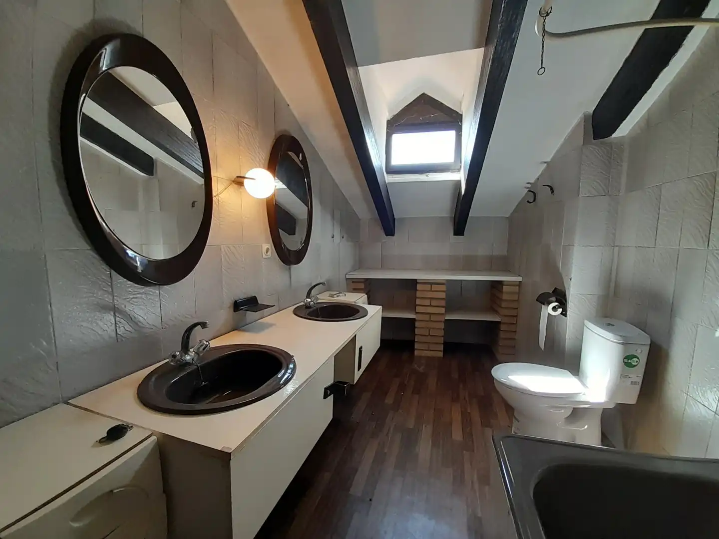 Badezimmer von Country house zum Verkauf in La Vall de Bianya mit Heizung, Terrasse und Abstellraum