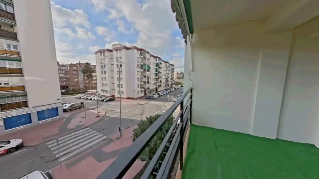Vista exterior de Pis en venda en Móstoles amb Calefacció i Traster