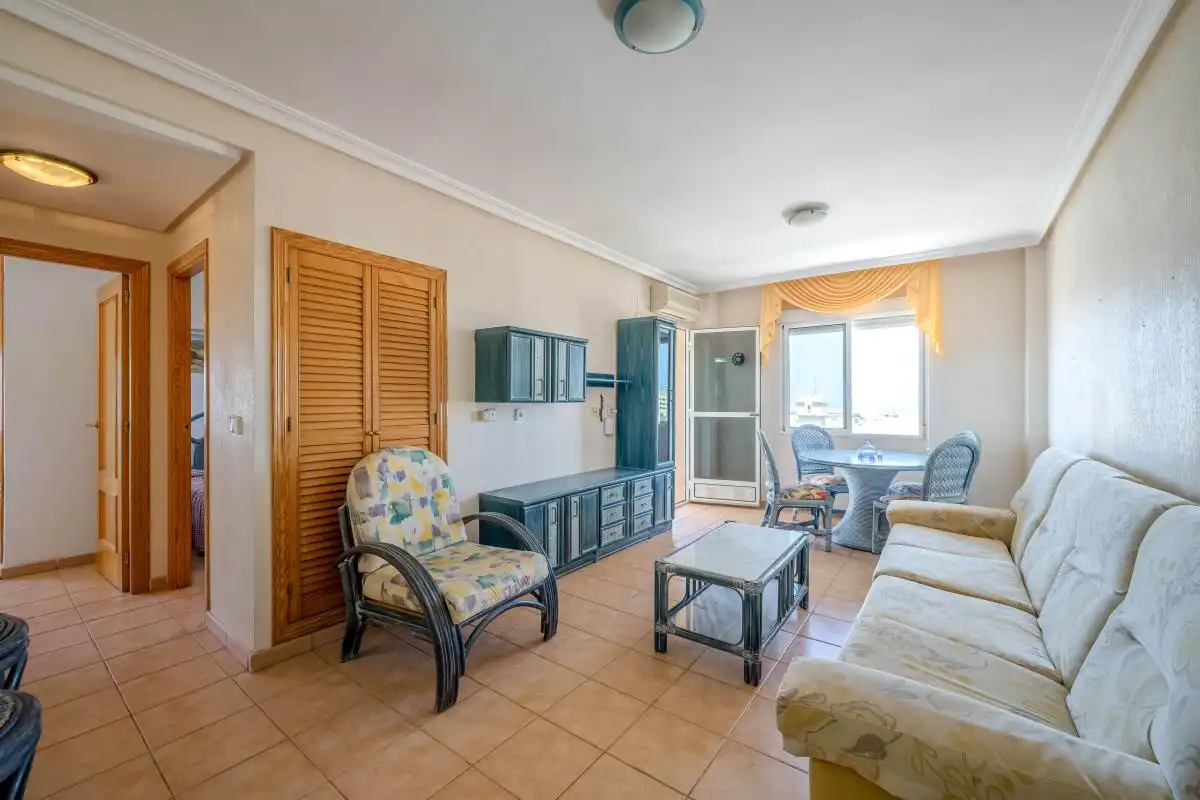 Sala de estar de Ático en venta en Torrevieja con Calefacción y Piscina