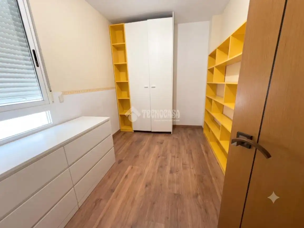 Habitación de Piso en venta en Paterna con Aire acondicionado, Calefacción y Balcón