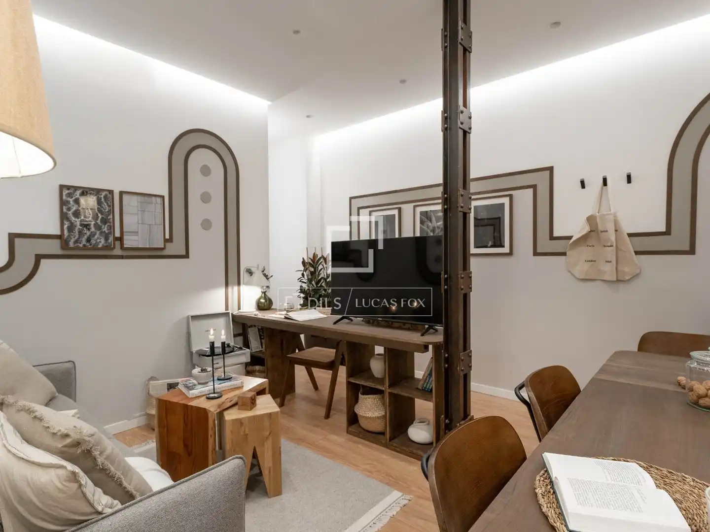 Living room of Flat for sale in Chamberí