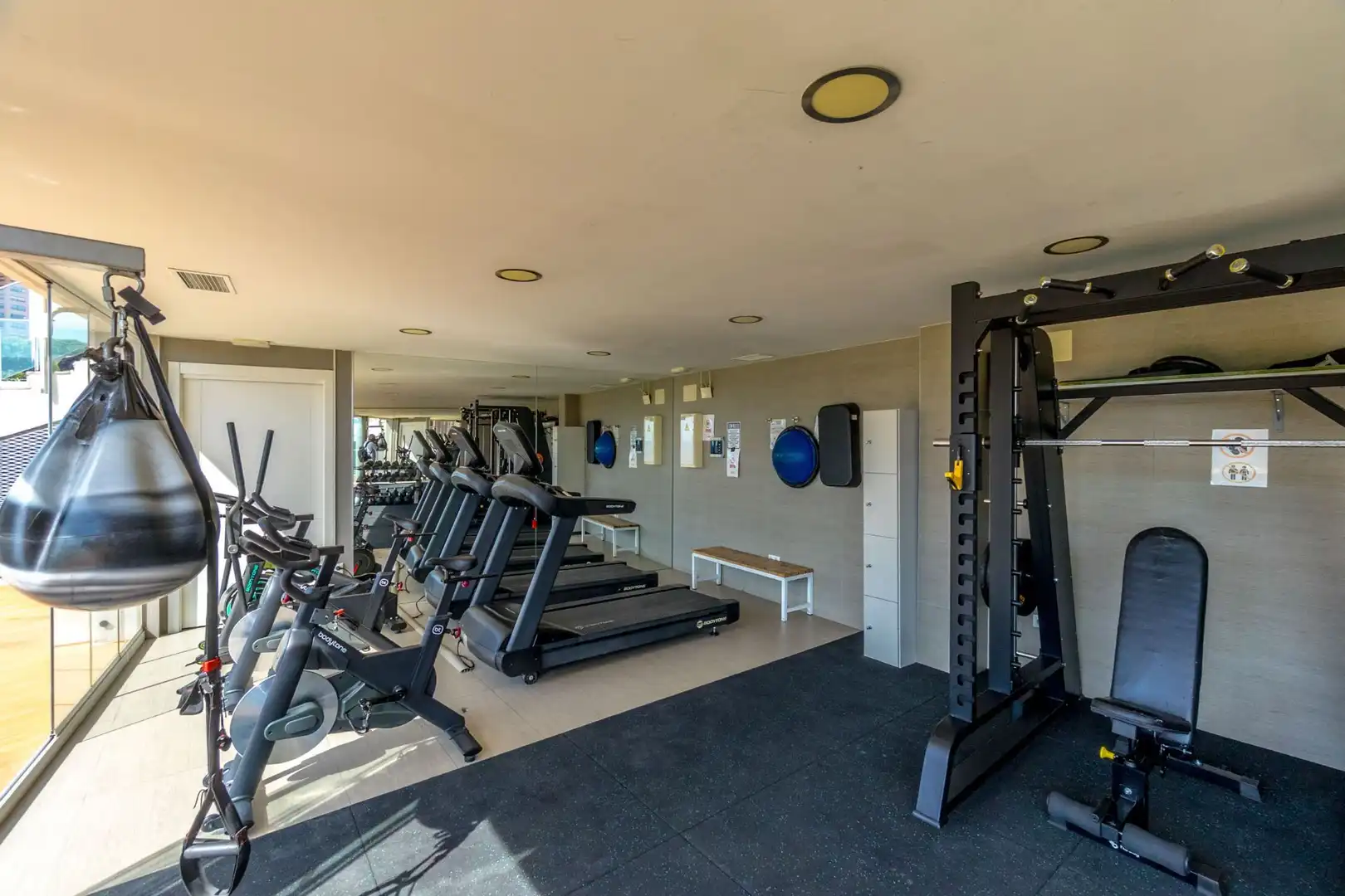 Apartamento con piscina en venta en Playa de Poniente, imagen 30