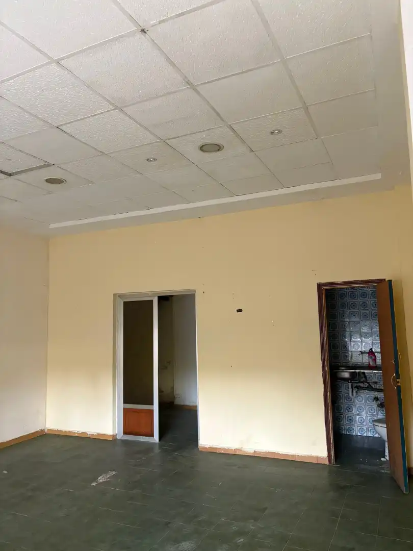 Local comercial en venta en Calle Escuelas Pías 31, imagen 9