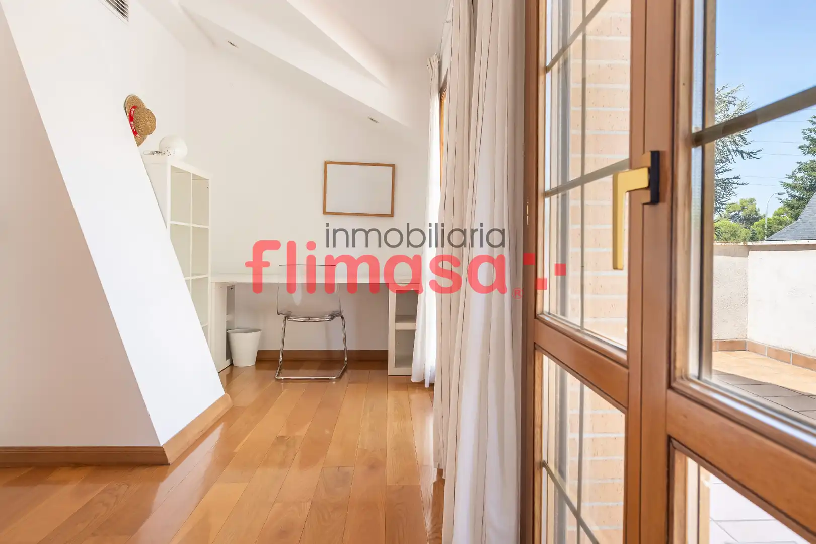 Habitación de Casa o chalet en venta en Villaviciosa de Odón con Aire acondicionado, Calefacción y Jardín privado