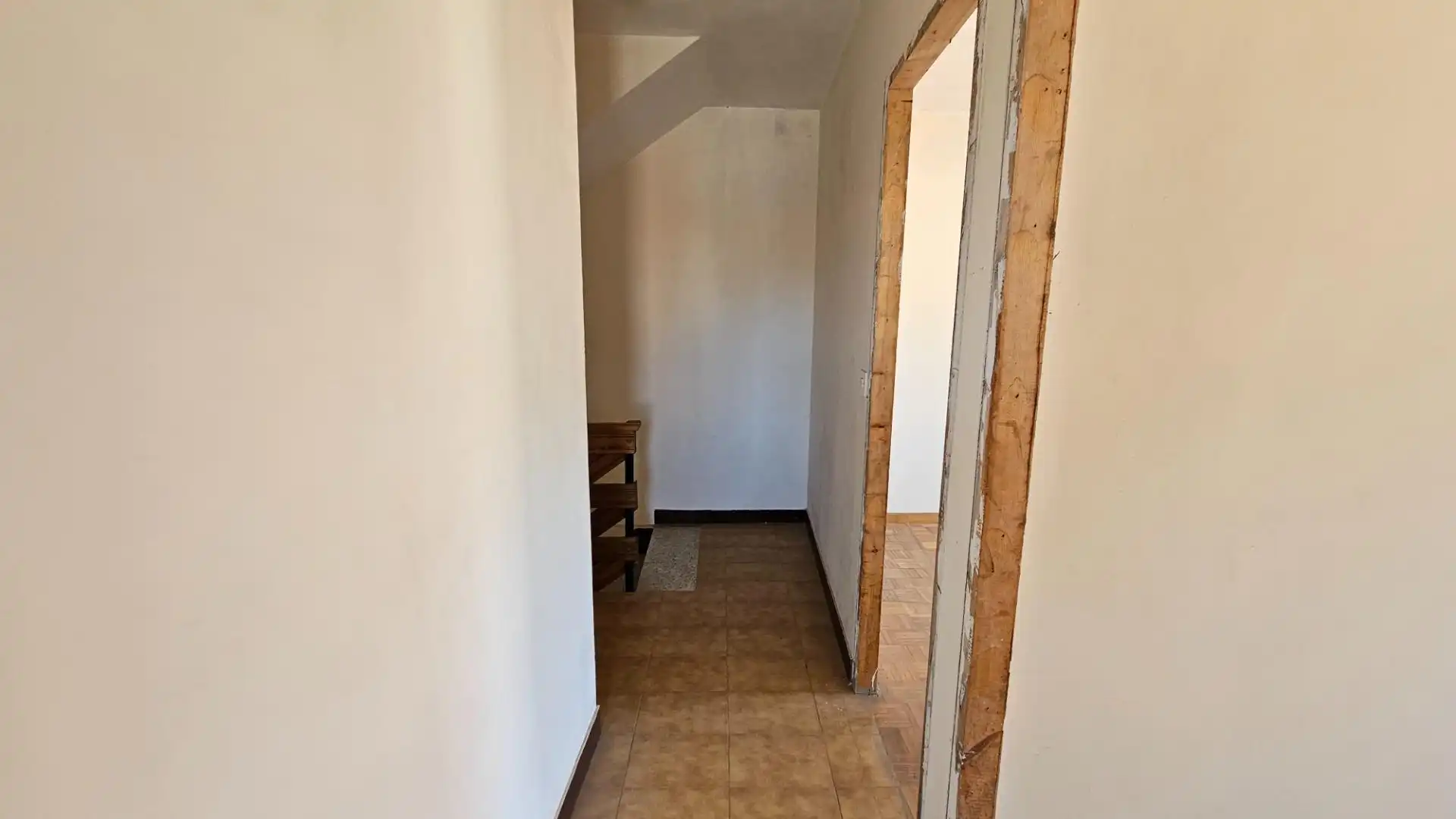 Buildings for sale in Cee