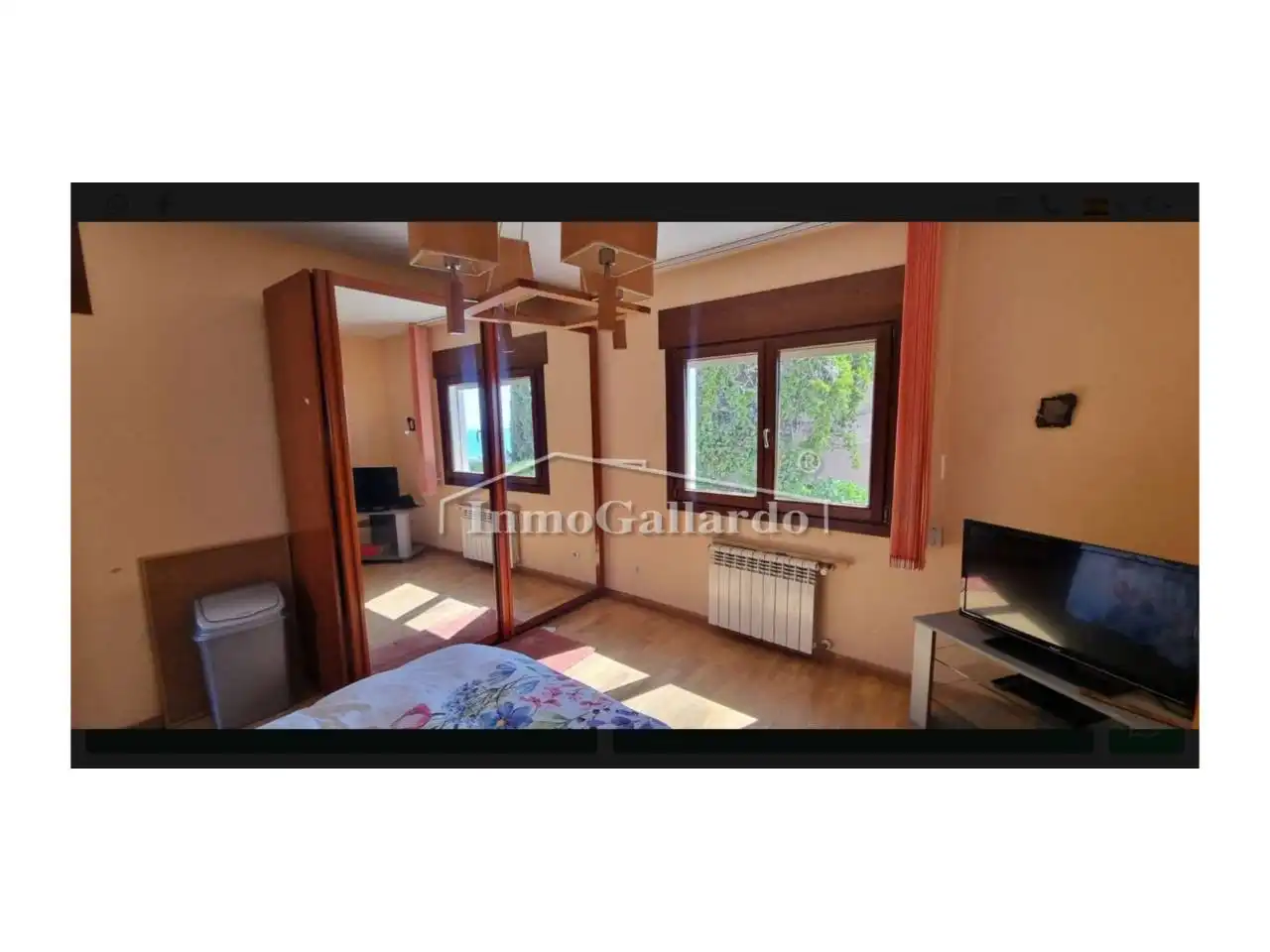 Bedroom of Houses for sale in Málaga  with Air Conditioner, Private garden and Parquet flooring