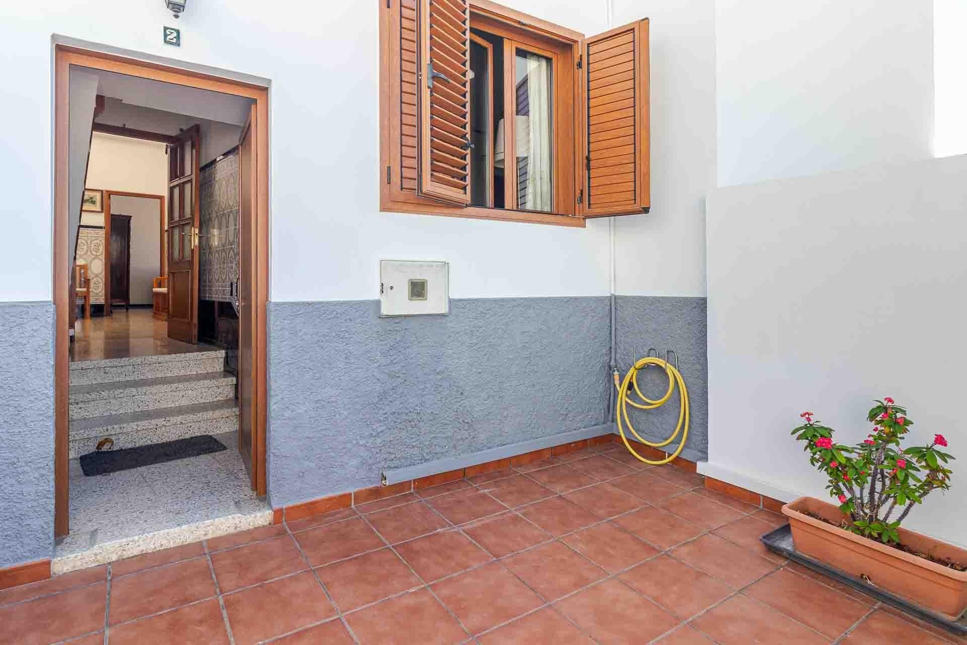 House or chalet for sale in Agaete  with Terrace