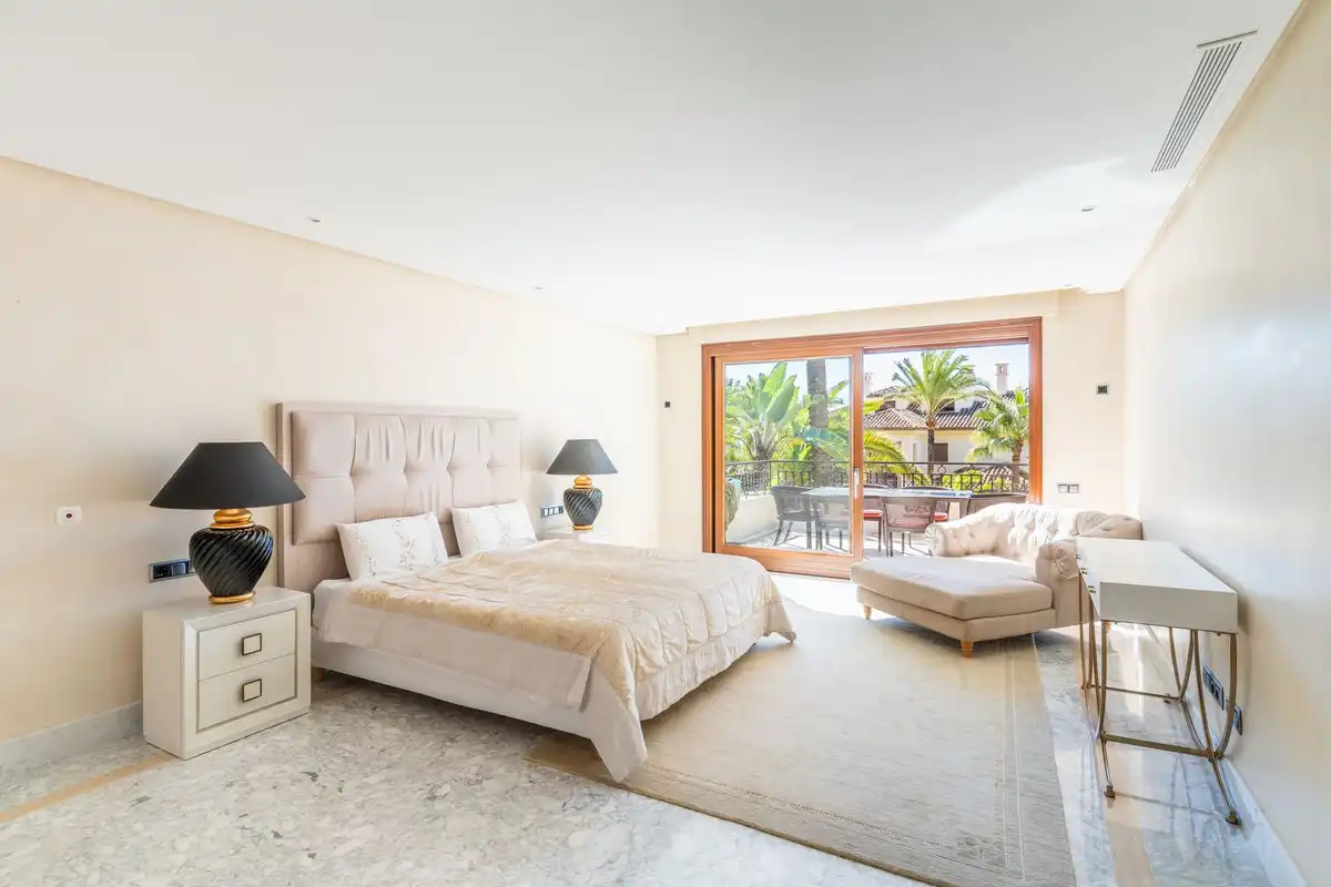 Piso con ascensor en venta en Río Real - Los Monteros, imagen 12